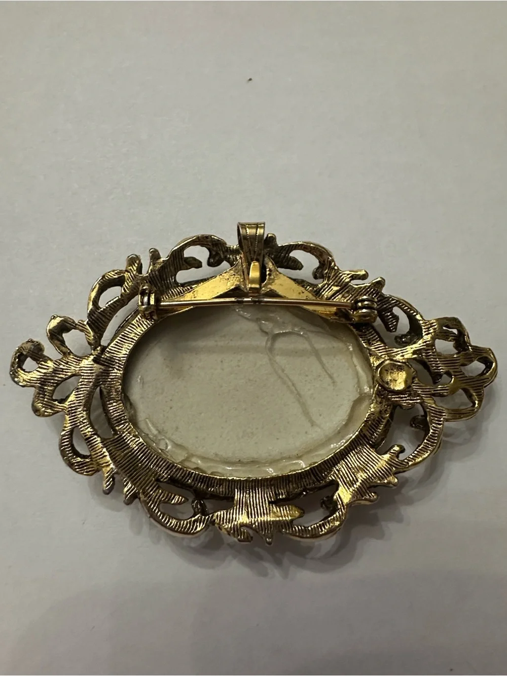Floral Porcelain or ceramic Gold-Tone Brooch - Women's Jewelry